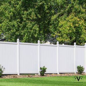 Why Vinyl Fences in Richmond Hill Are a Smart Investment for Your Property