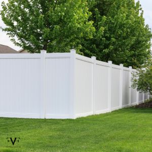 3 Tips for Vinyl Fence Maintenance